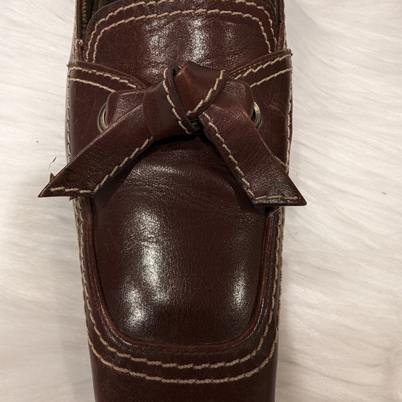 Vintage Stuart Weitzman Brown Loafer Pumps w/ Square Toe & Bow - Size 7M - Picture 5 of 13